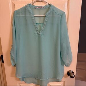 Women’s Chic Light Mint Sheer Blouse, size XLarge